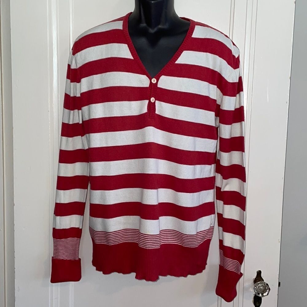 Vtg Levi’s red & white striped thin Henley neck sweater‎